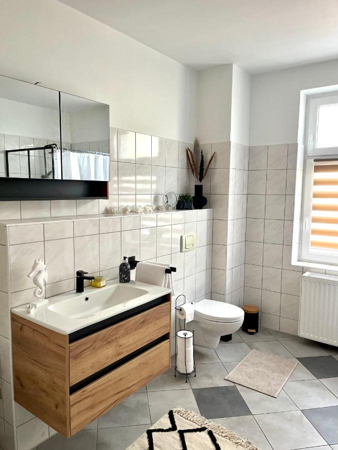Apartment Horst - Gemuetliche Und Moderne Ferienwohnung In Der Innenstadt Пазевальк Экстерьер фото